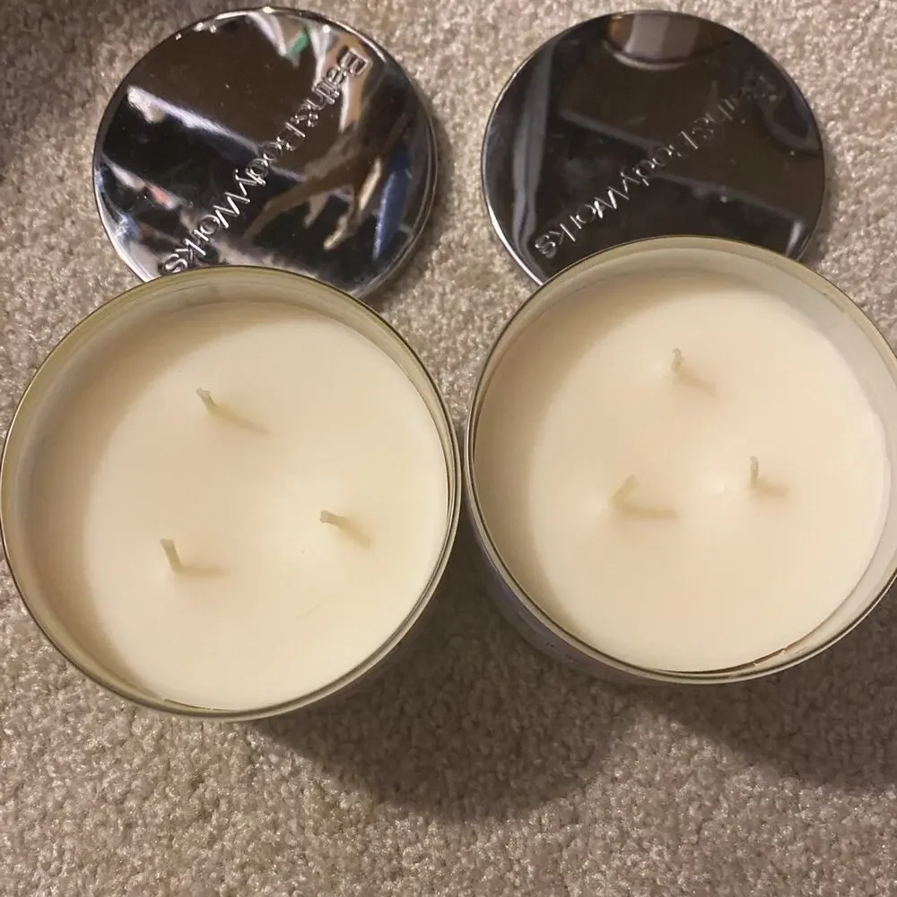 bath and body works mint chip‎ shake candles 2x